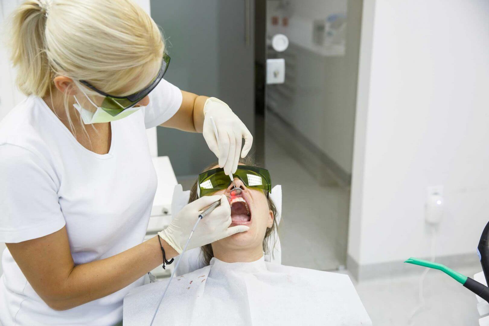 traitement-gencive-laval-dentiste